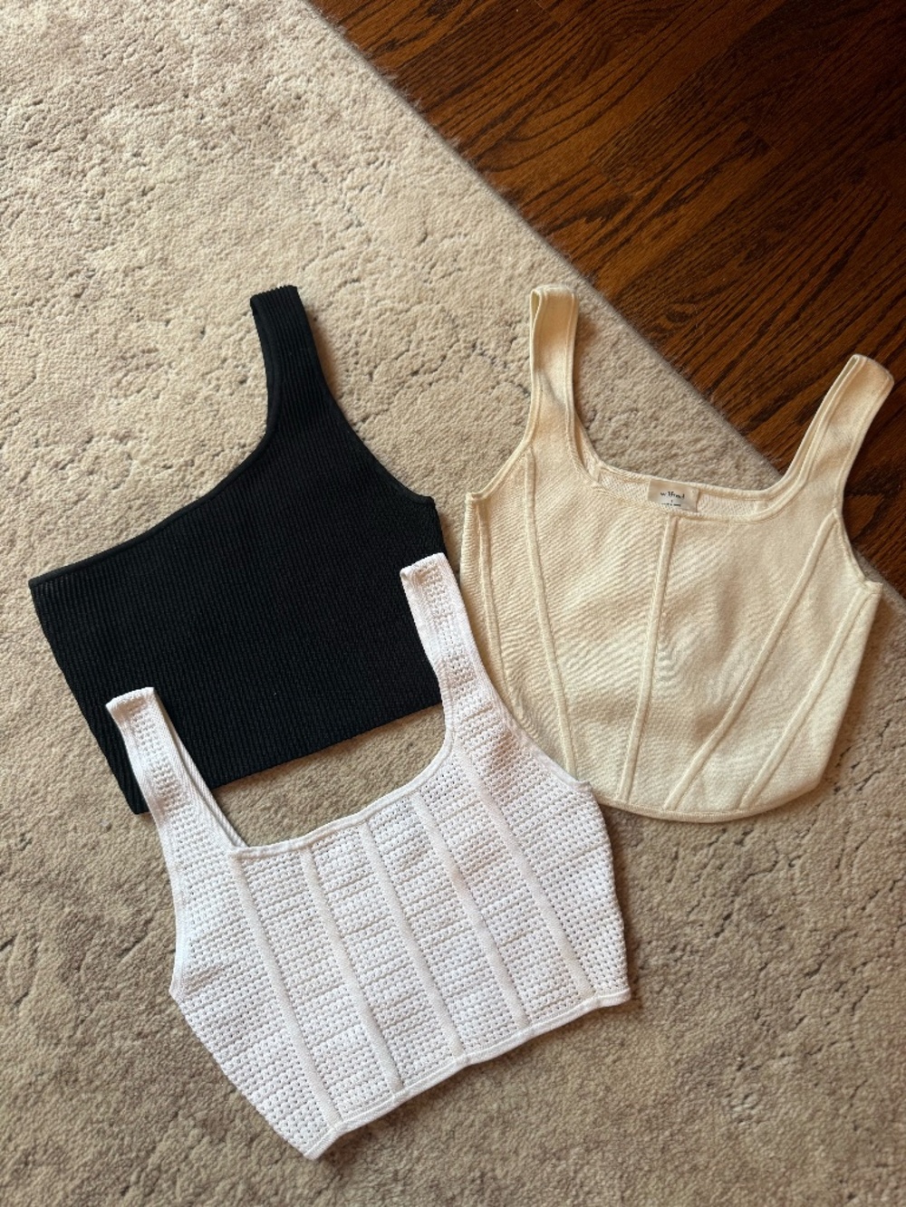 Aritzia Wilfred Babaton 3-Piece Bundle Cropped Tank Tops Size S